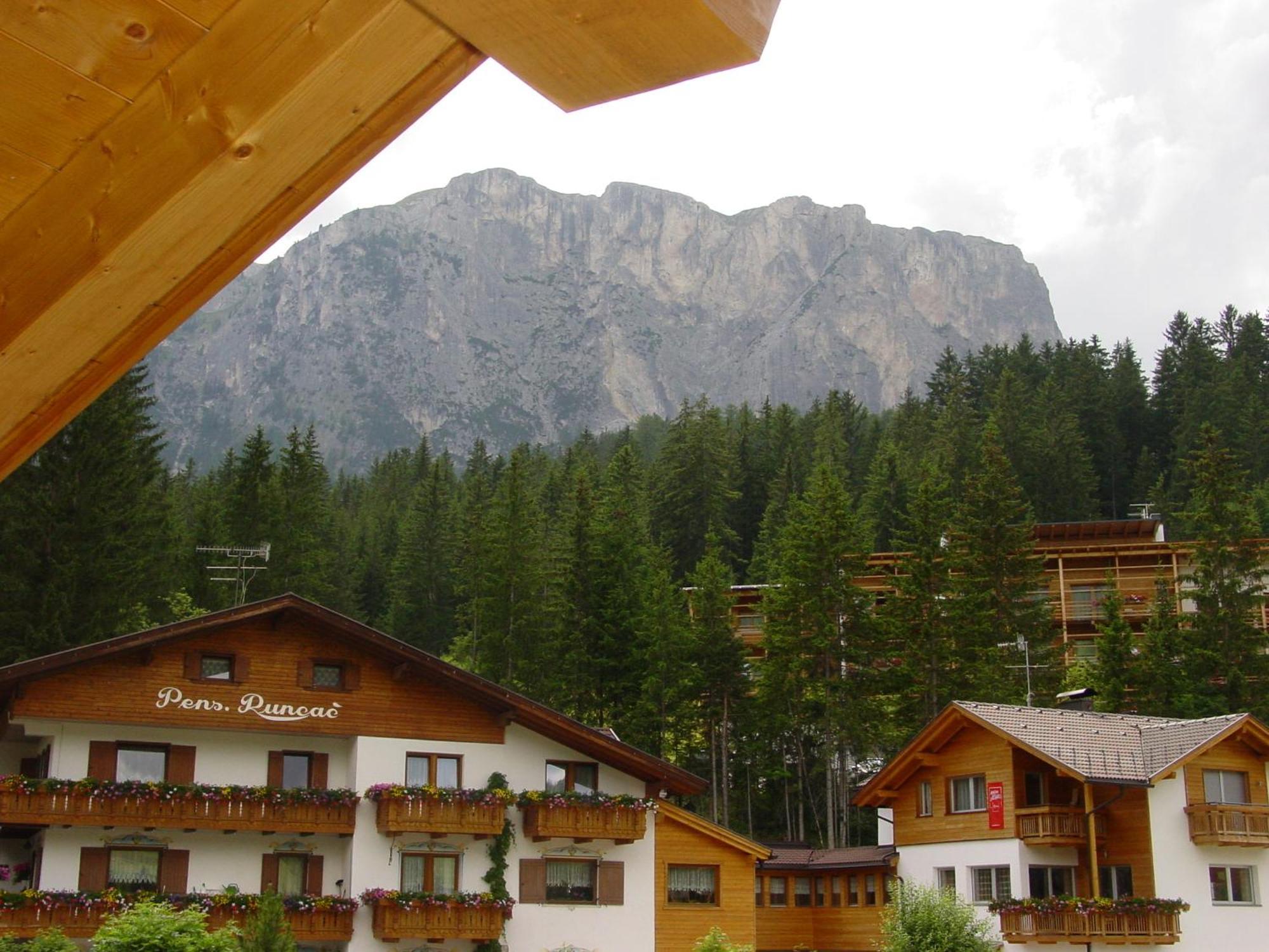 Ciasa Rudiferia Appartamenti In Alta Badia Exterior foto