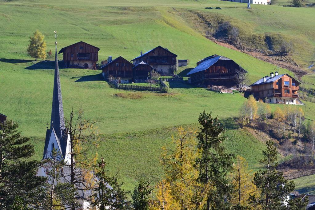 Ciasa Rudiferia Appartamenti In Alta Badia Exterior foto